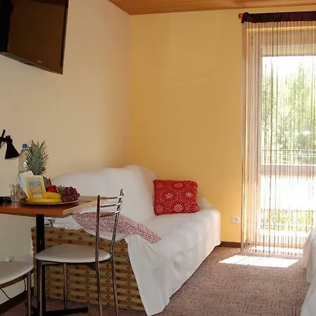 Orchidea Rum i privatbostad Grzybowo (West Pomeranian)